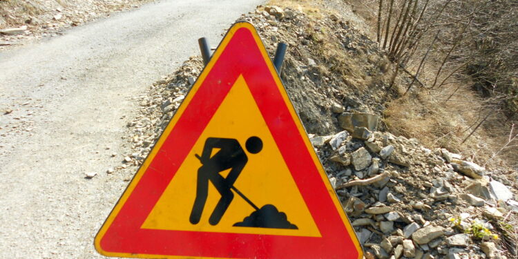 VERIFICHE AL PONTE SULLA BONIFICA PARMIGIANA MOGLIA, TRATTO DELLA PROVINCIALE 49 INTERROTTO A SAN BENEDETTO