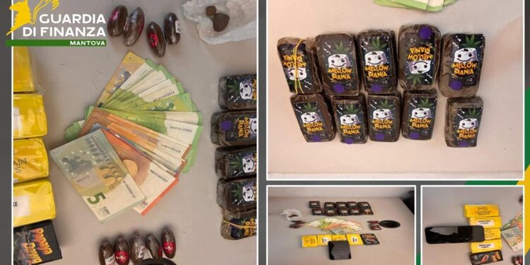 In giro con oltre un kg e mezzo di hashish: in arresto due corrieri della droga