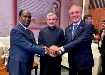 Ia, accordo Italia-India-Kenya per progetti in Africa. Urso: “Rafforzare Piano Mattei”