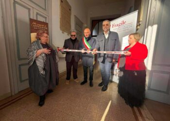 L’arte che fa riflettere: a Palazzo Menghini la mostra dell’artista Gianus