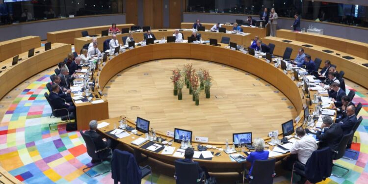 Iran, piano 6 Paesi per ‘riaprire’ Hormuz. Roma: “Missione solo con Onu”. Ue si smarca da intervento