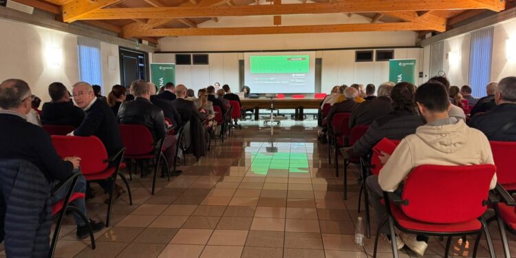 Intelligenza Artificiale per la comunità: grande partecipazione all’evento promosso da Banca Cremasca e Mantovana