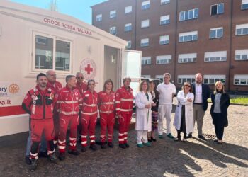 per l’ospedale di Mantova AMBULATORIO MOBILE ED ECOGRAFO DAL ROTARY