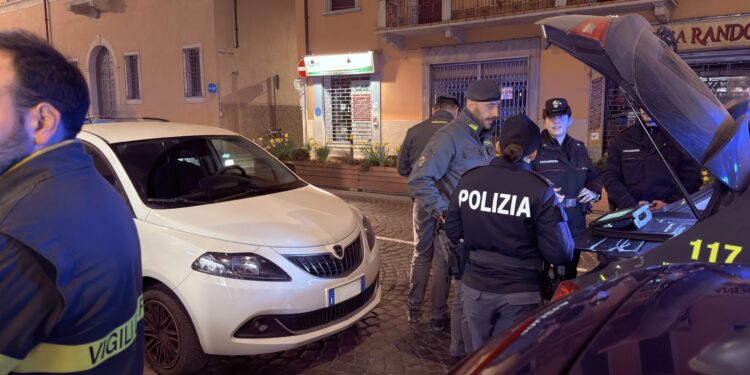 Scarsa igiene ed estintori non revisionati da oltre dieci anni: maxi multa a un locale