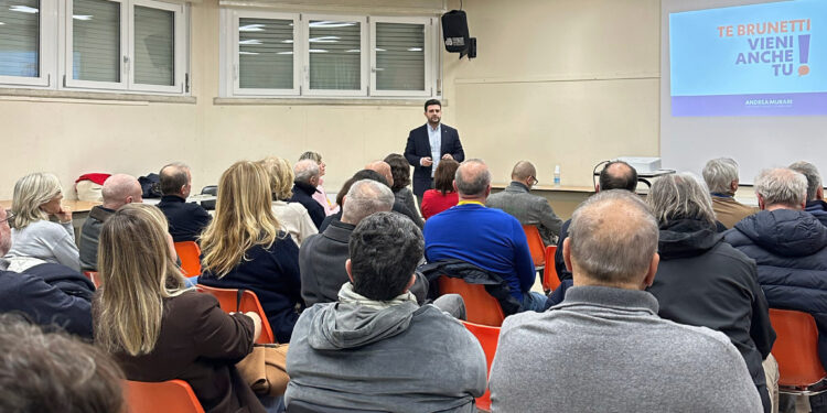 Una settantina di cittadini al primo appuntamento del candidato Andrea Murari in Te Brunetti
