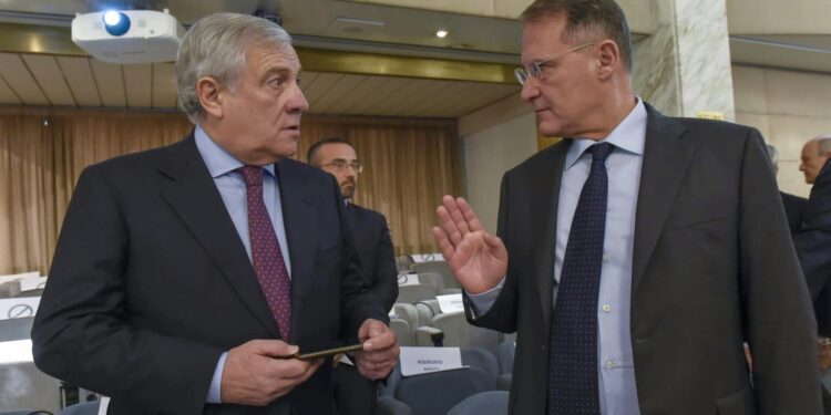 Incontro Cirielli-Paramonov diventa un caso. Tajani: “Non abbiamo rotto le relazioni con Mosca”