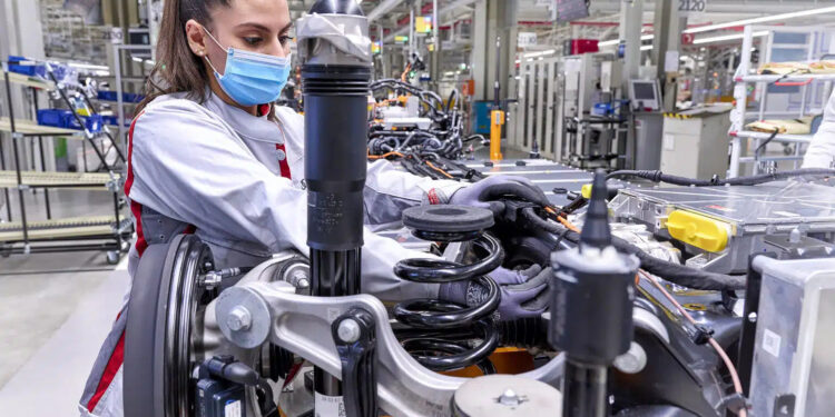 Auto, cresce mercato in Europa: +7% immatricolazioni ad aprile, Italia +11,6%