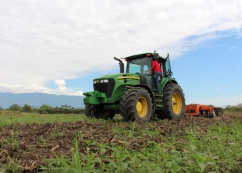 MACCHINE AGRICOLE, ACMA CONFCOMMERCIO MANTOVA: “DECRETO 4.0 FERMO DA CINQUE MESI, A RISCHIO INVESTIMENTI E OCCUPAZIONE NELLA FILIERA AGROMECCANICA”