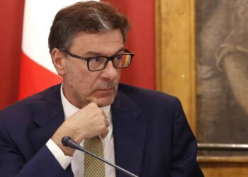 Energia, ok Ue a 14 mld flessibilità Italia ma non per accise. Meloni: “Italia indica strada”