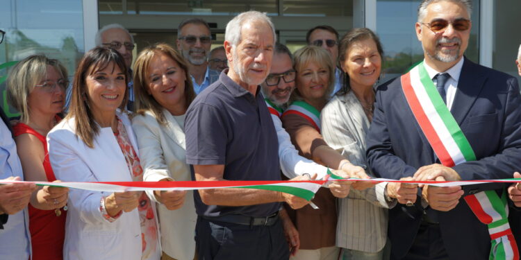 Casa di comunità ed Ematologia, taglio del nastro con Bertolaso