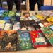 Ruba i libri della scuola materna e li rivende su internet: denunciata la cuoca