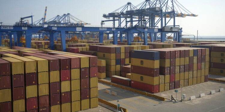 Export in crescita, a giugno è +1,6% ma su base annua l’aumento è del 9,8%