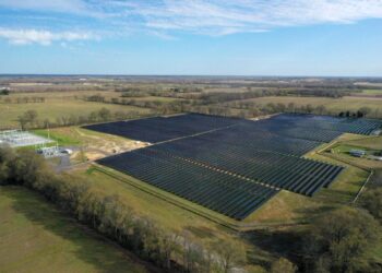Enel perfeziona acquisto di portafoglio da 810 Mw di impianti solari negli Usa